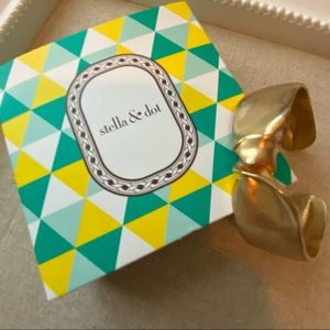 Stella & Dot Antique Gold “Bow Cuff” in Original Box